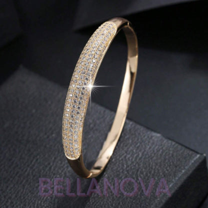 Bracelete Formas - Cravejado com Zircônias - Folheado a Ouro 18k + FRETE GRÁTIS