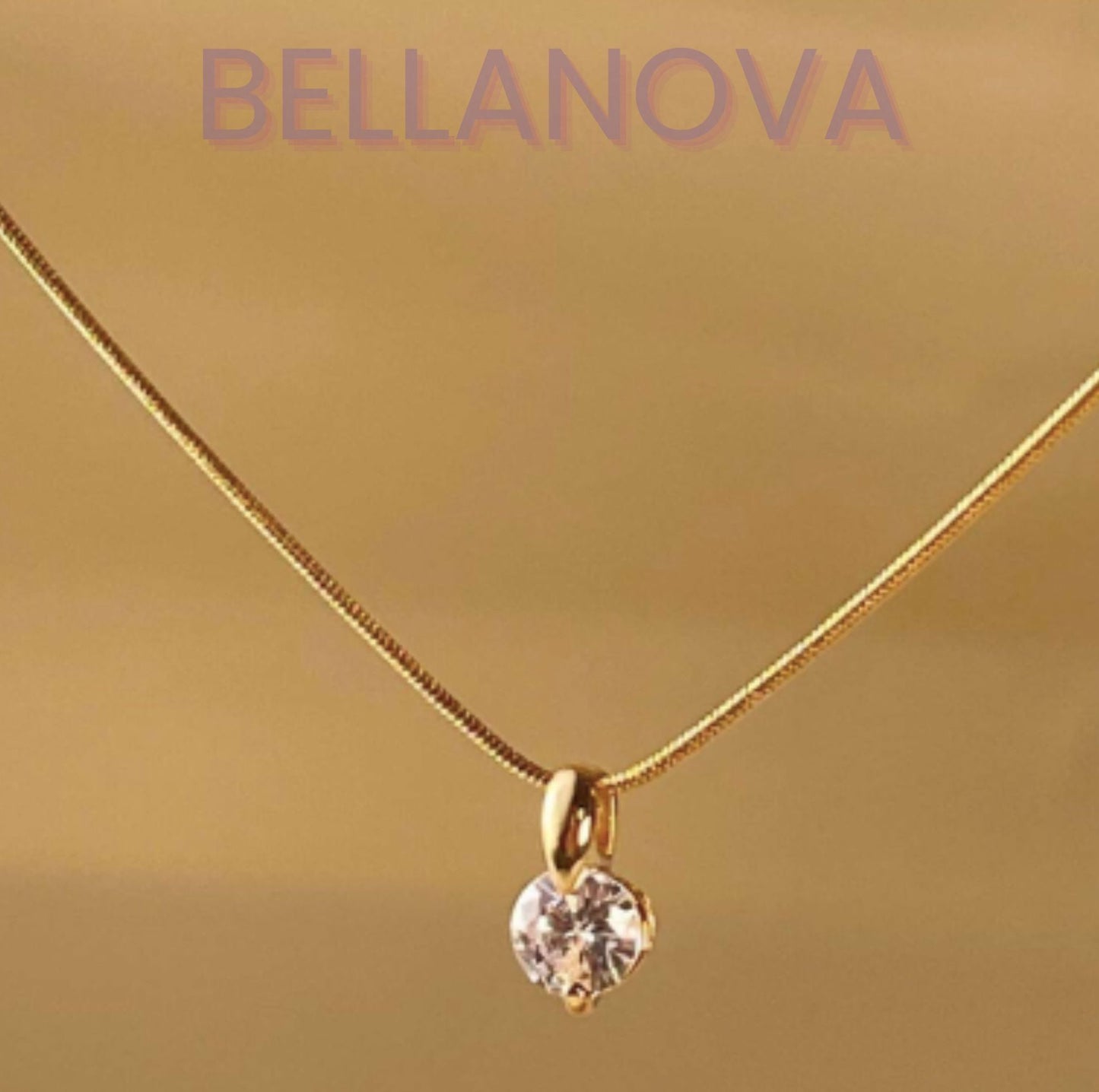 OLIVIA PADANO X BELLA NOVA | Gargantilha Ponto de Luz Swarovski - Folheado a Ouro 24k+ FRETE GRÁTIS