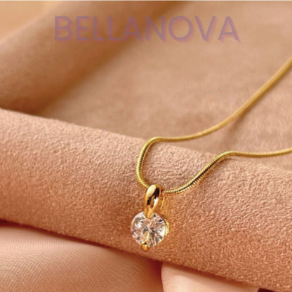 OLIVIA PADANO X BELLA NOVA | Gargantilha Ponto de Luz Swarovski - Folheado a Ouro 24k+ FRETE GRÁTIS